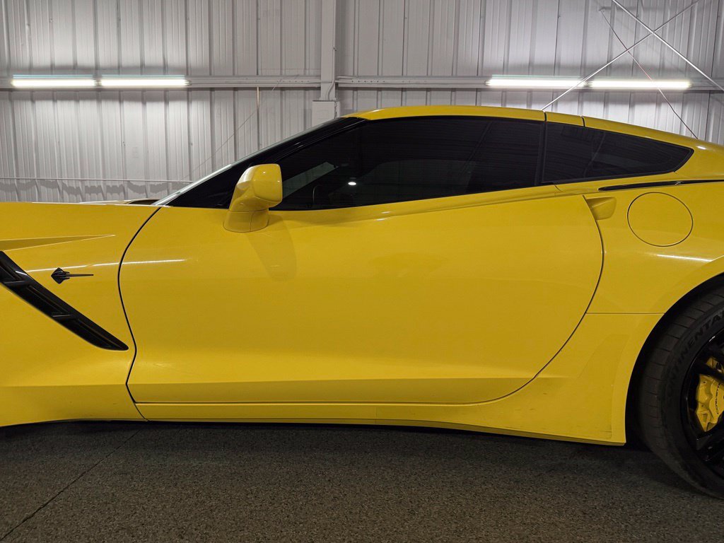 Used 2017 Chevrolet Corvette Stingray Coupe w/ Carbon Flash Badge Package RWD image 11