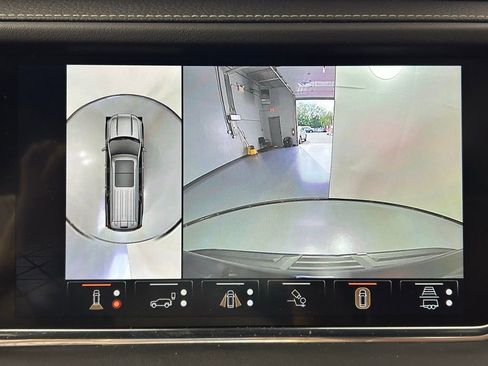 Used 2024 GMC Yukon Denali Ultimate image 24