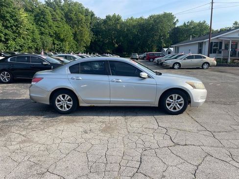 Used 2009 Honda Accord LX-P image 4
