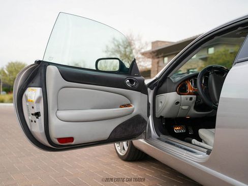 Used 2006 Jaguar XK8 Coupe image 25