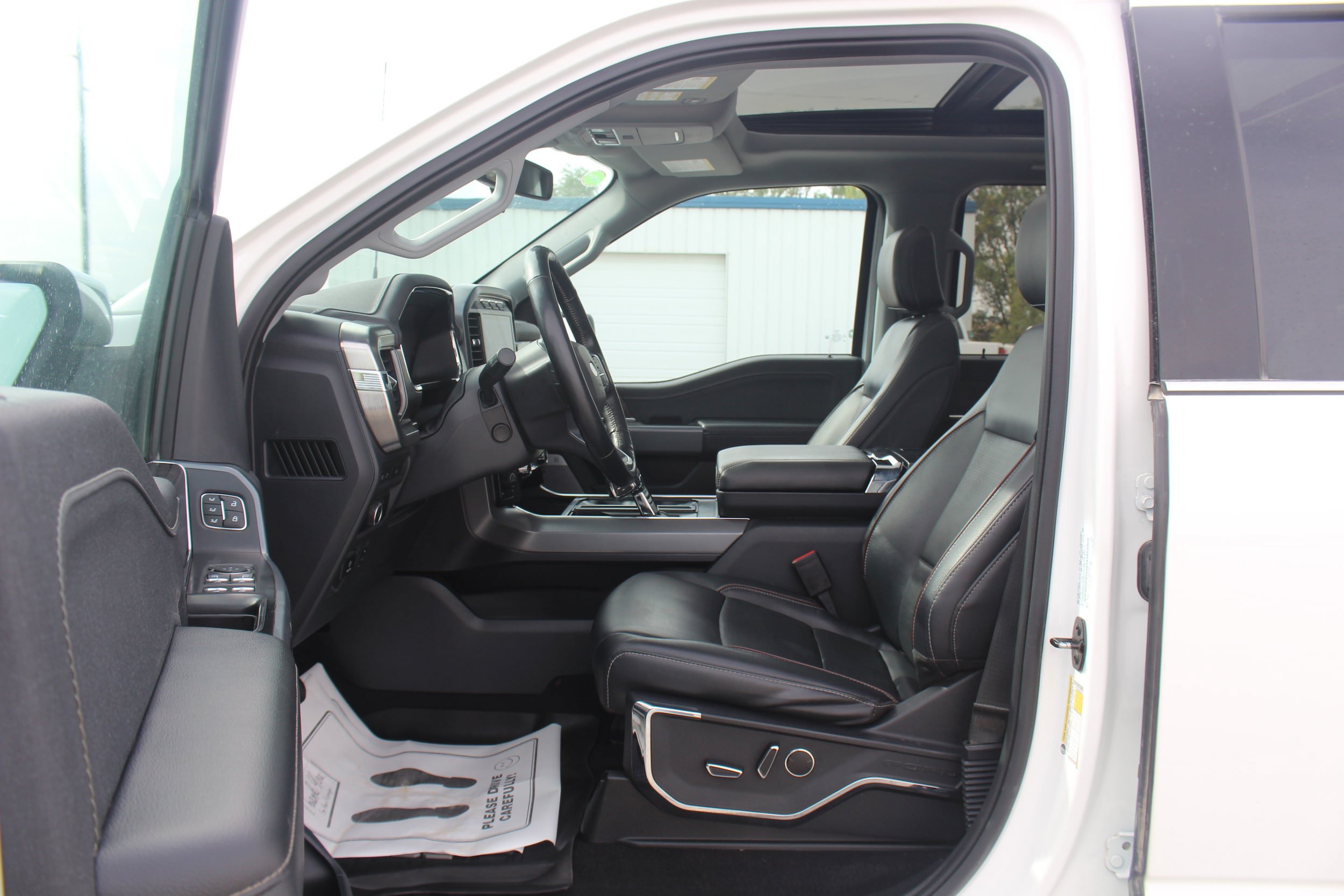 Used 2023 Ford F150 Lariat w/ Equipment Group 502A High AWD/4WD image 18