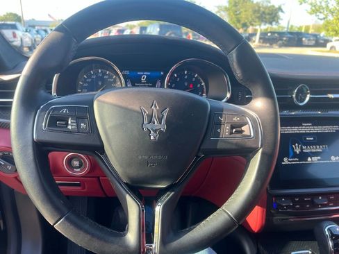 Used 2017 Maserati Quattroporte S RWD image 33