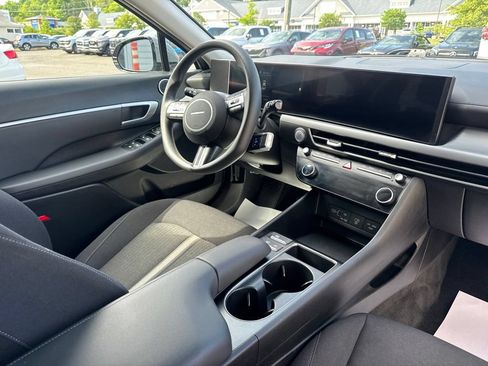 Used 2025 Hyundai Sonata SEL FWD image 42