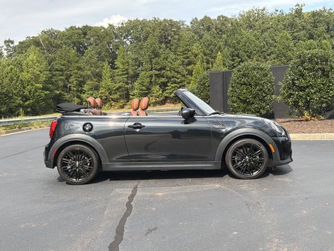Used 2024 MINI Cooper S FWD image 5