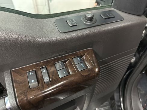 Used 2014 Ford F350 Platinum image 18