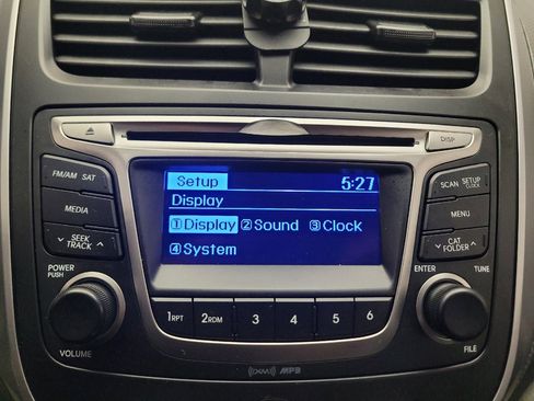 Used 2015 Hyundai Accent GLS FWD image 25