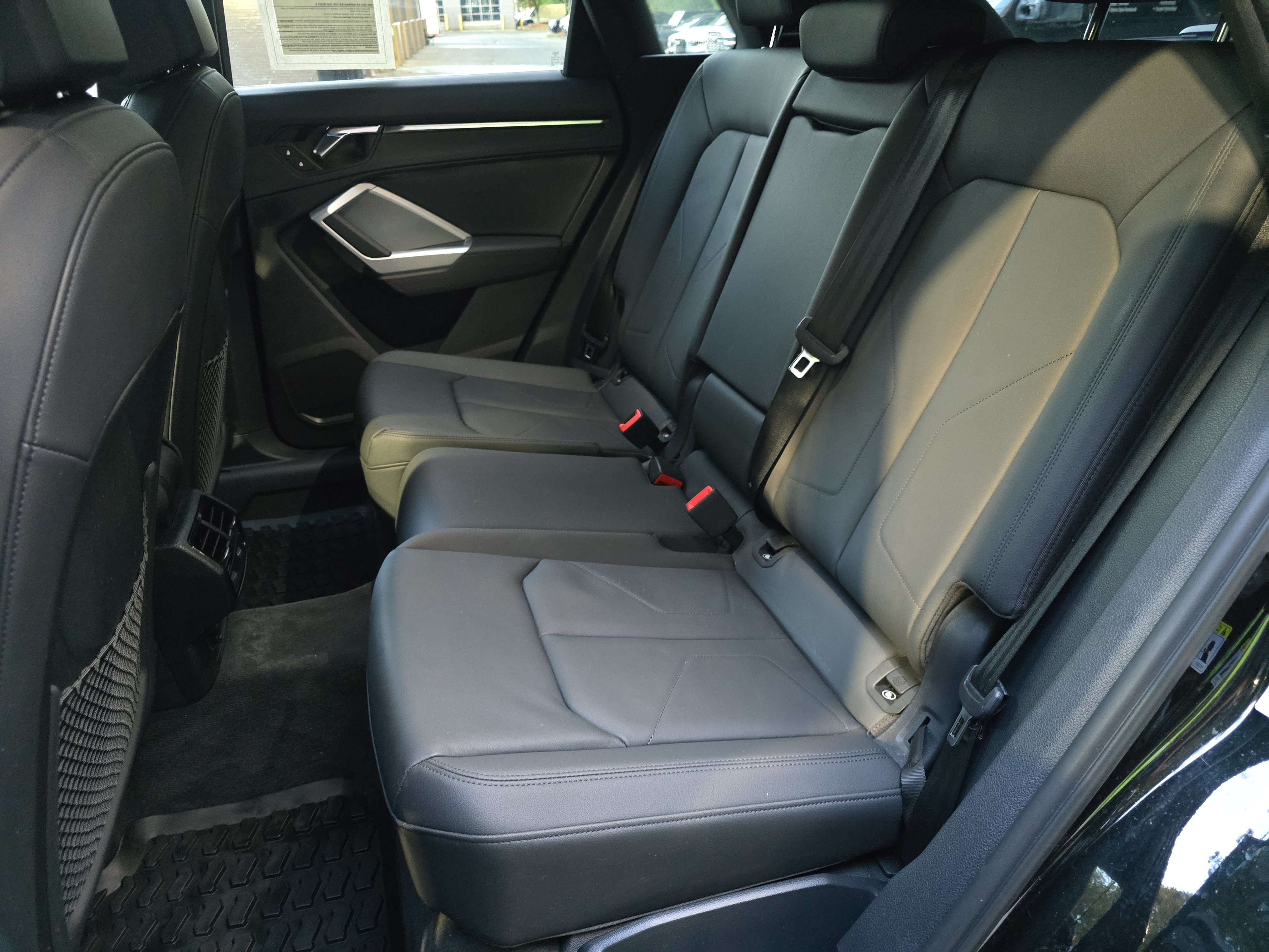 Used 2022 Audi Q3 2.0T Premium w/ Convenience Package AWD/4WD image 14
