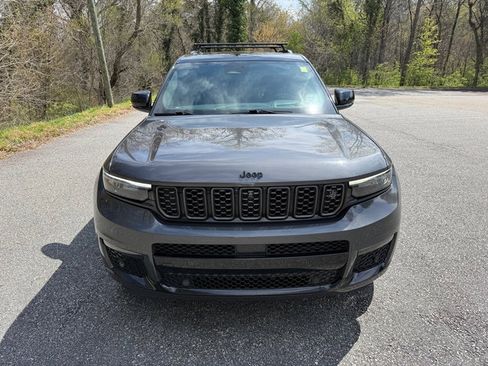 Used 2023 Jeep Grand Cherokee L Summit image 3