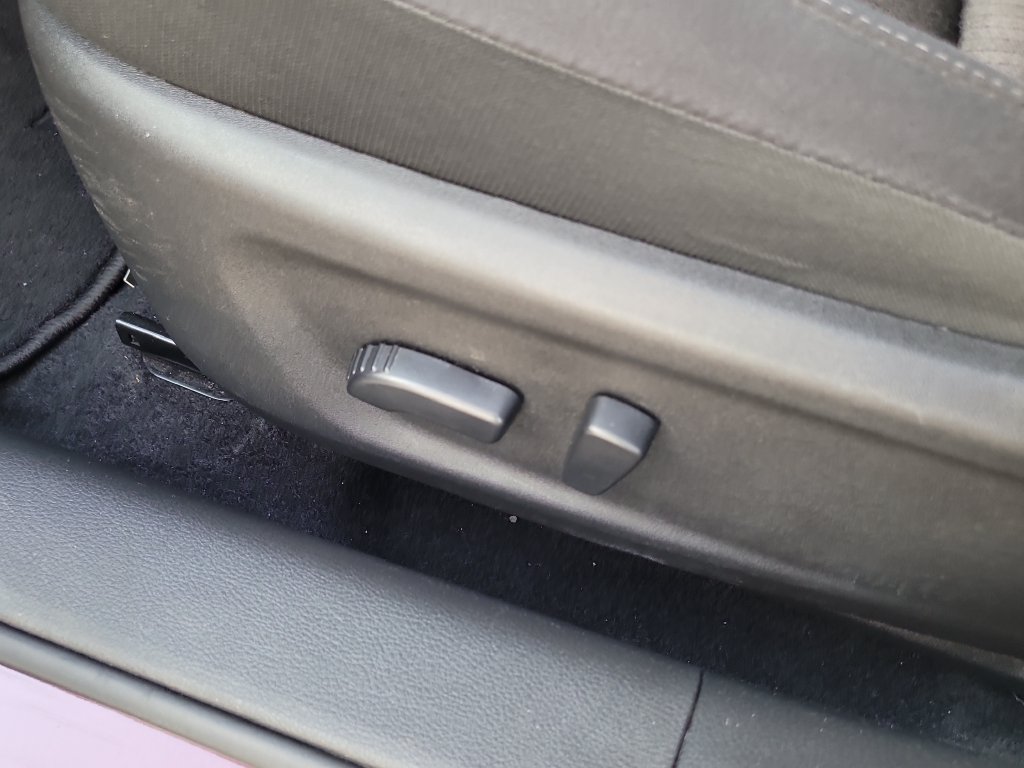 Used 2025 Nissan Altima 2.5 SV FWD image 21