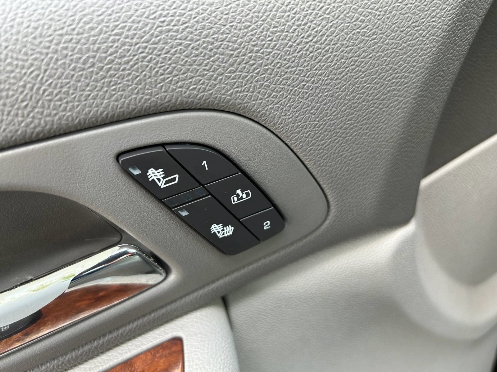 Used 2007 Chevrolet Avalanche LT w/ LT Preferred Equipment Group RWD image 21