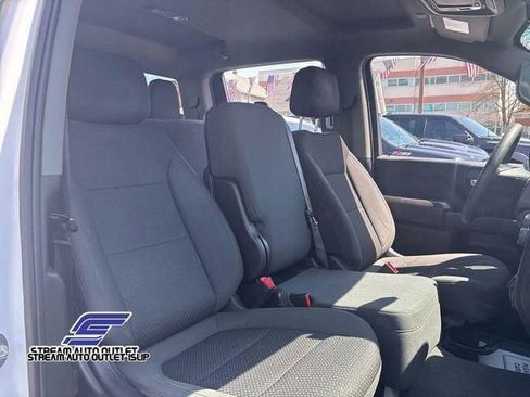 Used 2022 Chevrolet Silverado 2500 Custom w/ Snow Plow Prep/Camper Package image 13