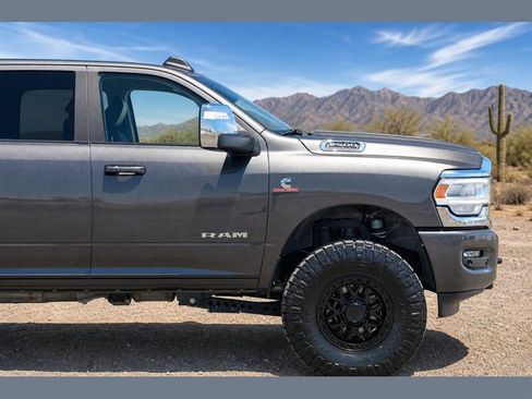 Used 2024 RAM 2500 Laramie w/ Safety Group AWD/4WD image 9
