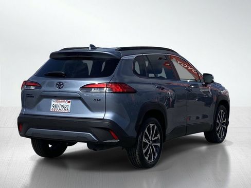 Certified 2024 Toyota Corolla Cross XLE w/ Convenience Package FWD image 8