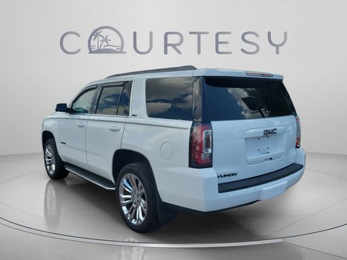 Used 2020 GMC Yukon SLT w/ Open Road Package RWD image 2