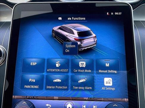 Used 2026 Mercedes-Benz GLC 300 image 24