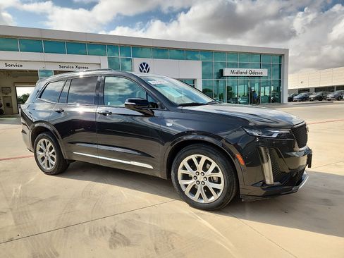 Used 2020 Cadillac XT6 Sport AWD/4WD image 8