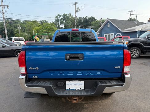Used 2016 Toyota Tacoma SR5 w/ Towing Package AWD/4WD image 8