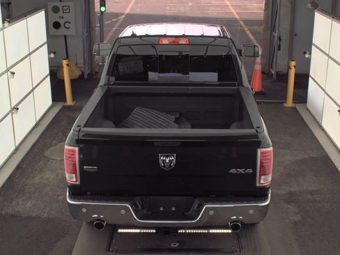 Used 2018 RAM 1500 Laramie w/ Convenience Group image 8