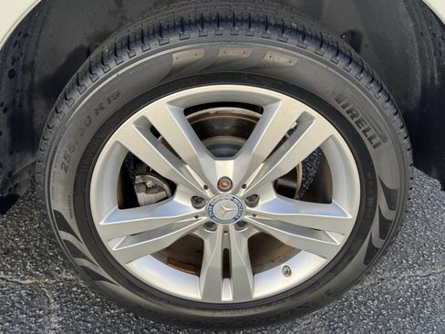 Used 2015 Mercedes-Benz ML 350 ML 350 4MATIC AWD 4dr SUV w/ Premium 1 Package image 19