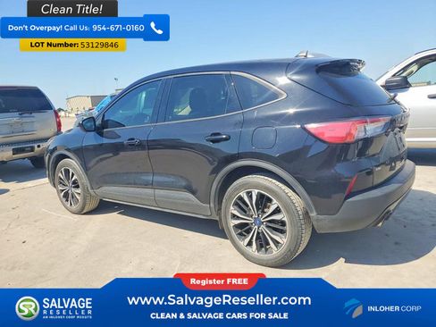 Used 2021 Ford Escape SE w/ SE Sport Appearance Package FWD image 3