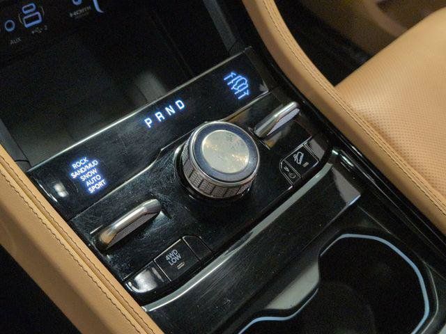 Certified 2024 Jeep Grand Cherokee Summit AWD/4WD image 12