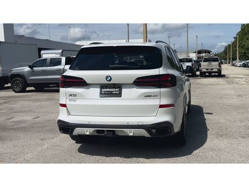 Used 2025 BMW X5 xDrive40i w/ M Sport Package AWD/4WD image 8