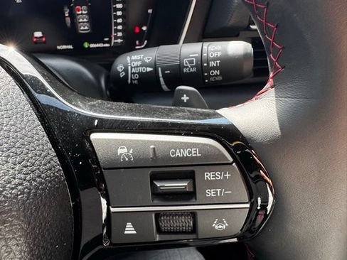 Used 2025 Honda Pilot Black Edition image 25