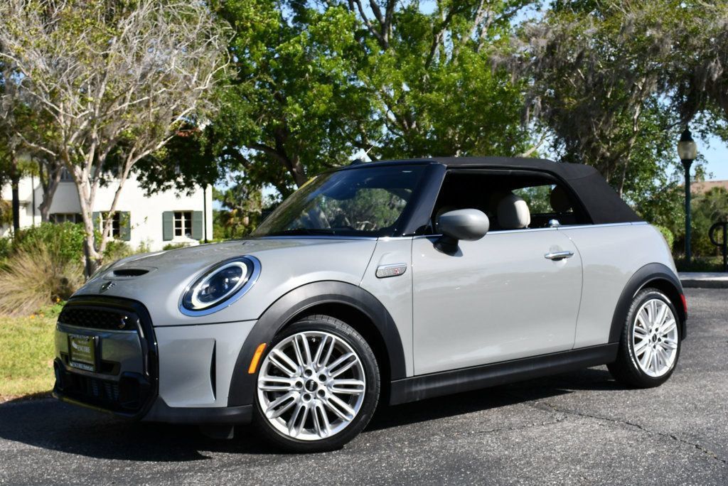Used 2023 MINI Cooper S w/ Signature Upholstery Package FWD image 2
