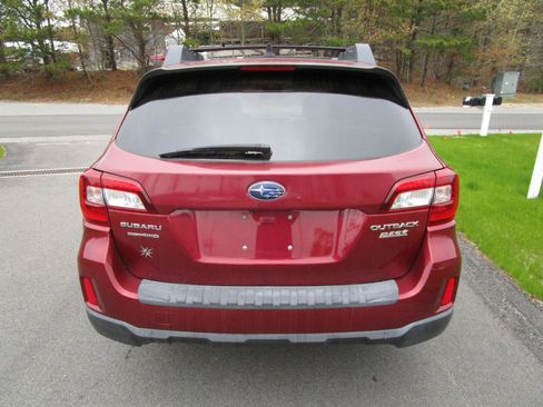 Used 2016 Subaru Outback 2.5i Premium AWD/4WD image 6