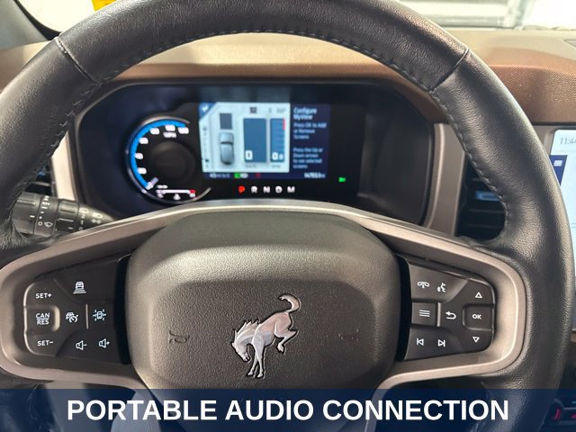 Used 2023 Ford Bronco Outer Banks w/ Sasquatch Package AWD/4WD image 19