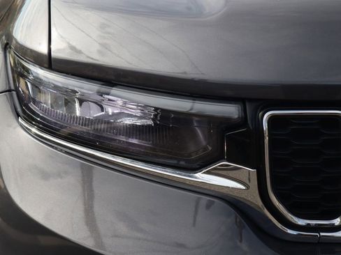 Used 2022 Jeep Grand Cherokee L Limited image 12