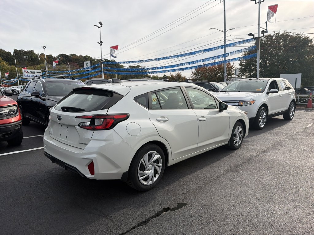 Used 2024 Subaru Impreza 2.0i AWD/4WD image 3