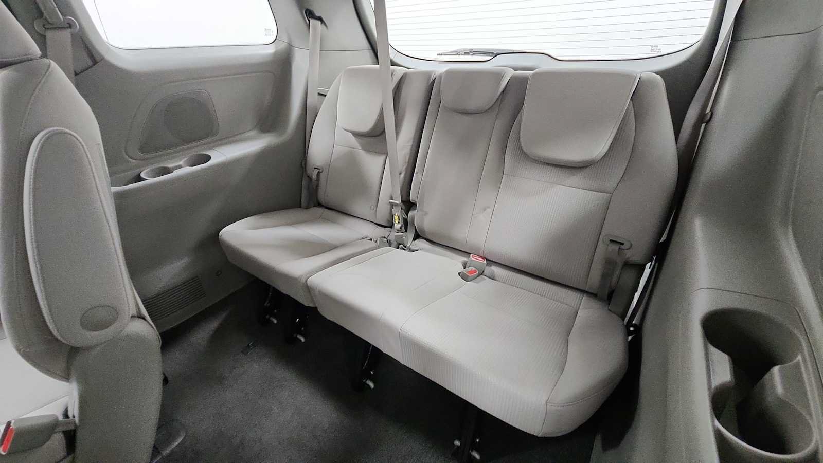 Used 2019 Kia Sedona L FWD image 24