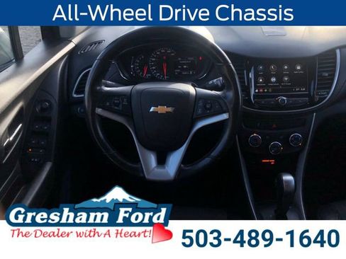 Used 2019 Chevrolet Trax LT w/ LT Convenience Package image 15