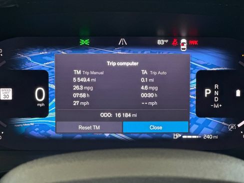 Certified 2023 Volvo XC40 B5 Plus w/ Protection Package Premier AWD/4WD image 27