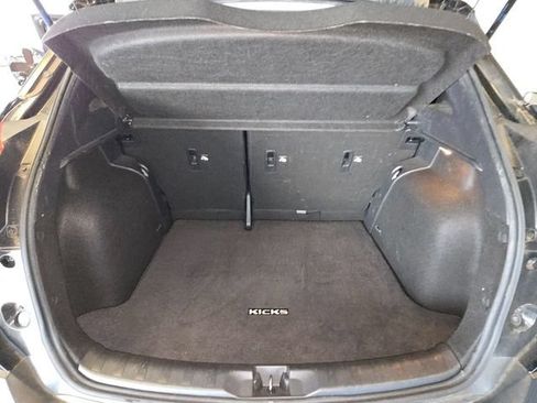 Used 2019 Nissan Kicks SV w/ Exterior Package FWD image 22