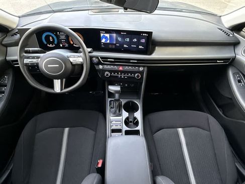 Used 2025 Hyundai Sonata SE FWD image 24