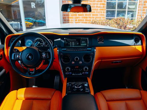 Certified 2023 Rolls-Royce Cullinan AWD/4WD image 4