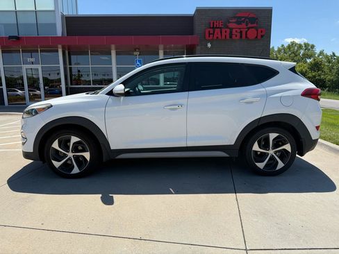 Used 2017 Hyundai Tucson Value AWD/4WD image 1