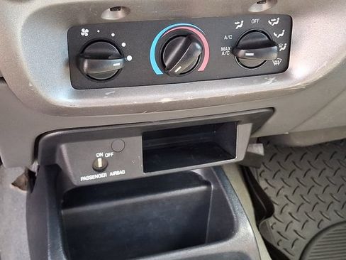 Used 2004 Ford Ranger XLT RWD image 11