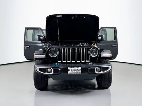 Used 2023 Jeep Wrangler Unlimited Sahara w/ Cold Weather Group AWD/4WD image 21