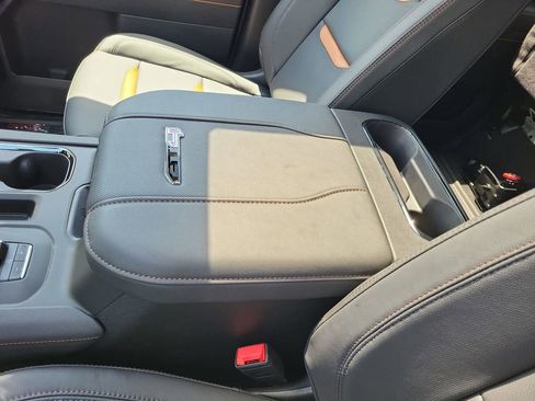 New 2026 GMC Sierra 2500 AT4 w/ AT4 Premium Plus Package image 23