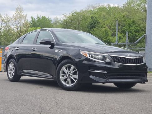 Used 2018 Kia Optima LX FWD image 1