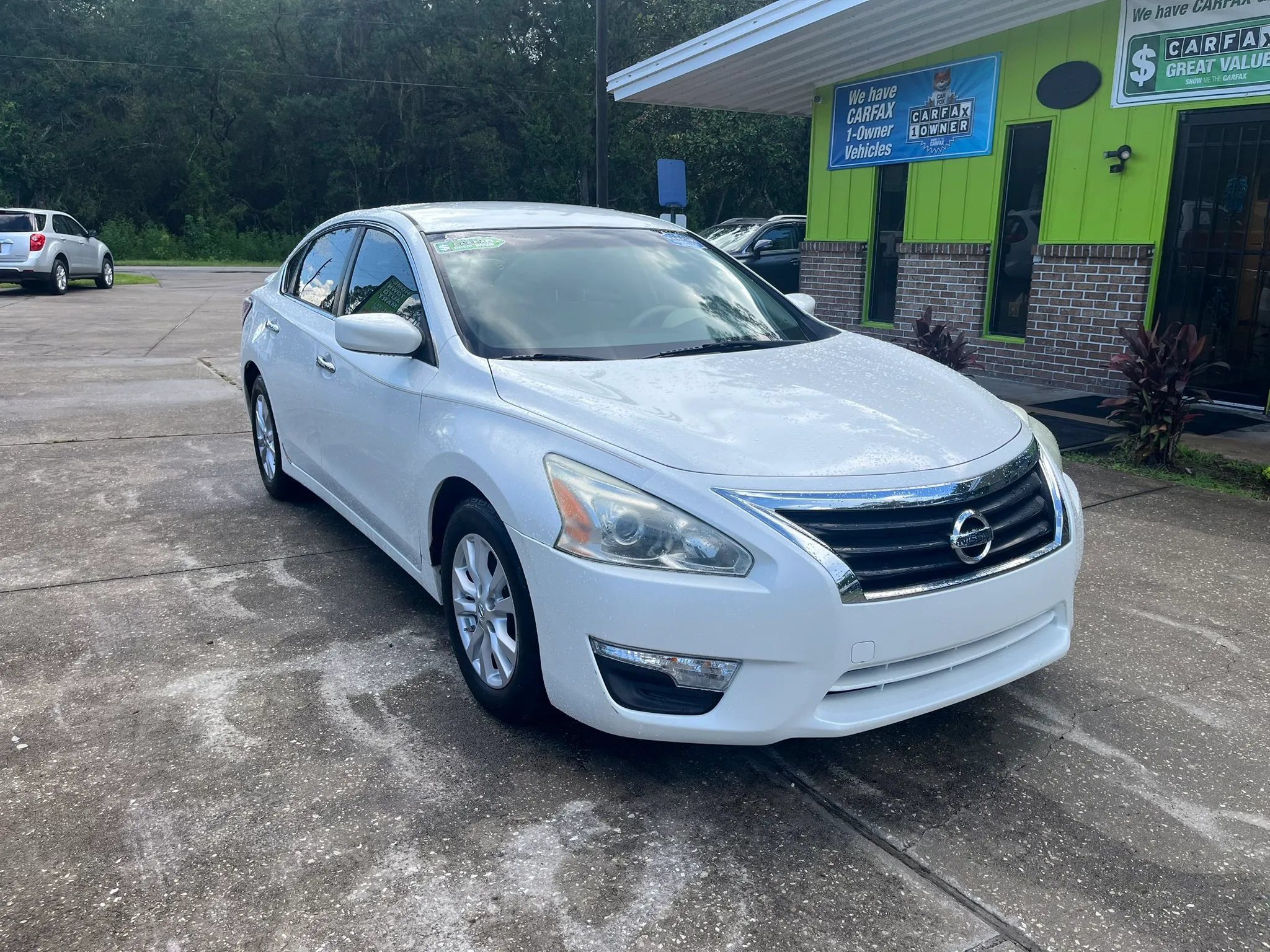 Used 2014 Nissan Altima 2.5 S w/ Sport Value Package FWD image 1