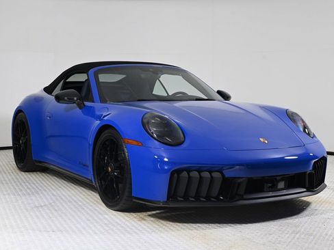 Certified 2025 Porsche 911 Carrera GTS image 9