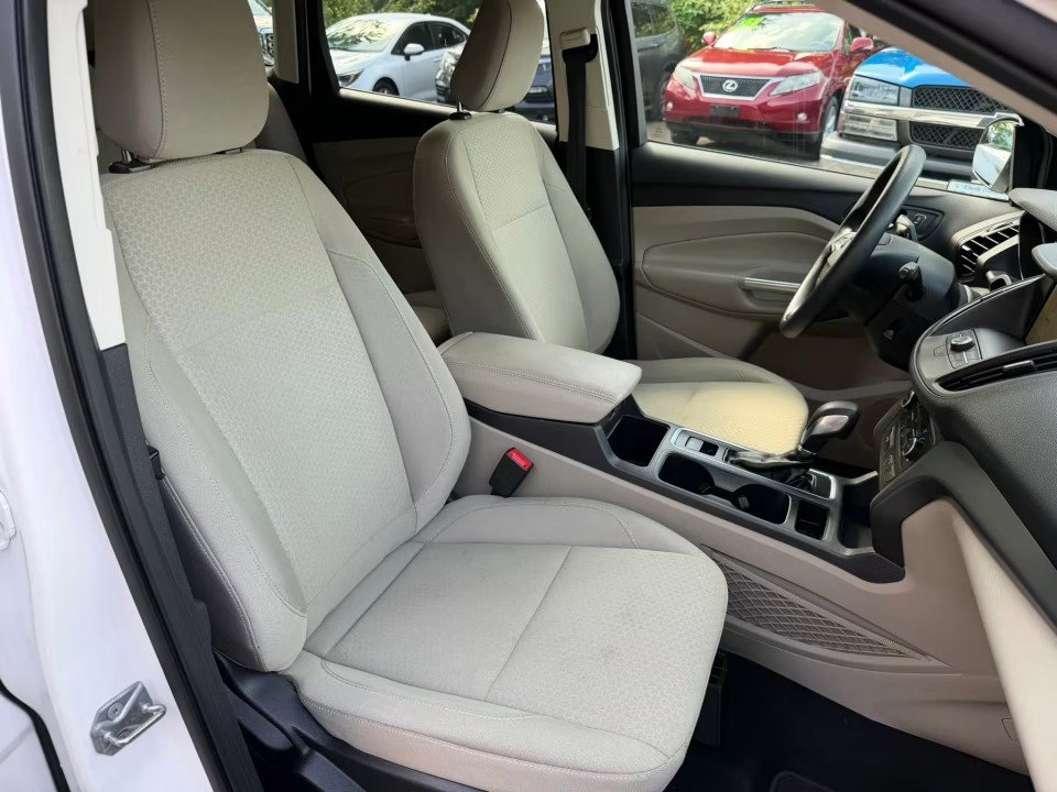 Used 2019 Ford Escape SE AWD/4WD image 17