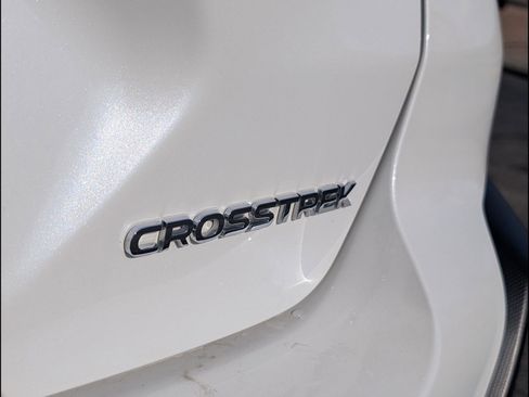 Used 2024 Subaru Crosstrek 2.0i Premium image 18