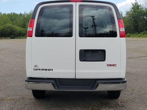 Used 2025 GMC Savana 2500 w/ Driver Convenience Package RWD image 6