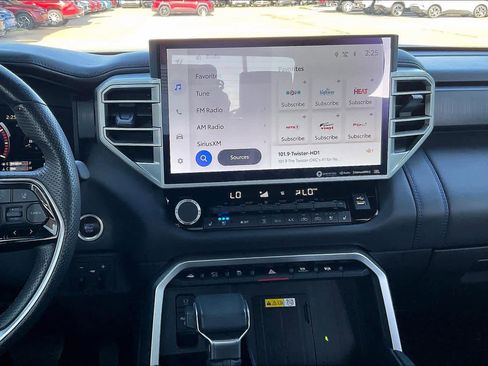 Used 2022 Toyota Tundra Platinum image 7