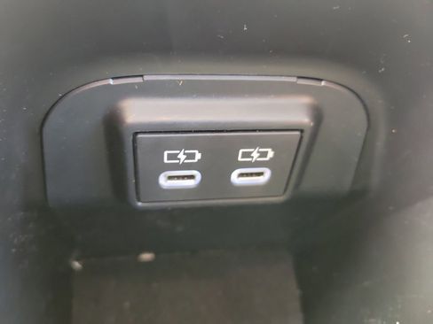 Used 2023 Toyota RAV4 XLE image 24